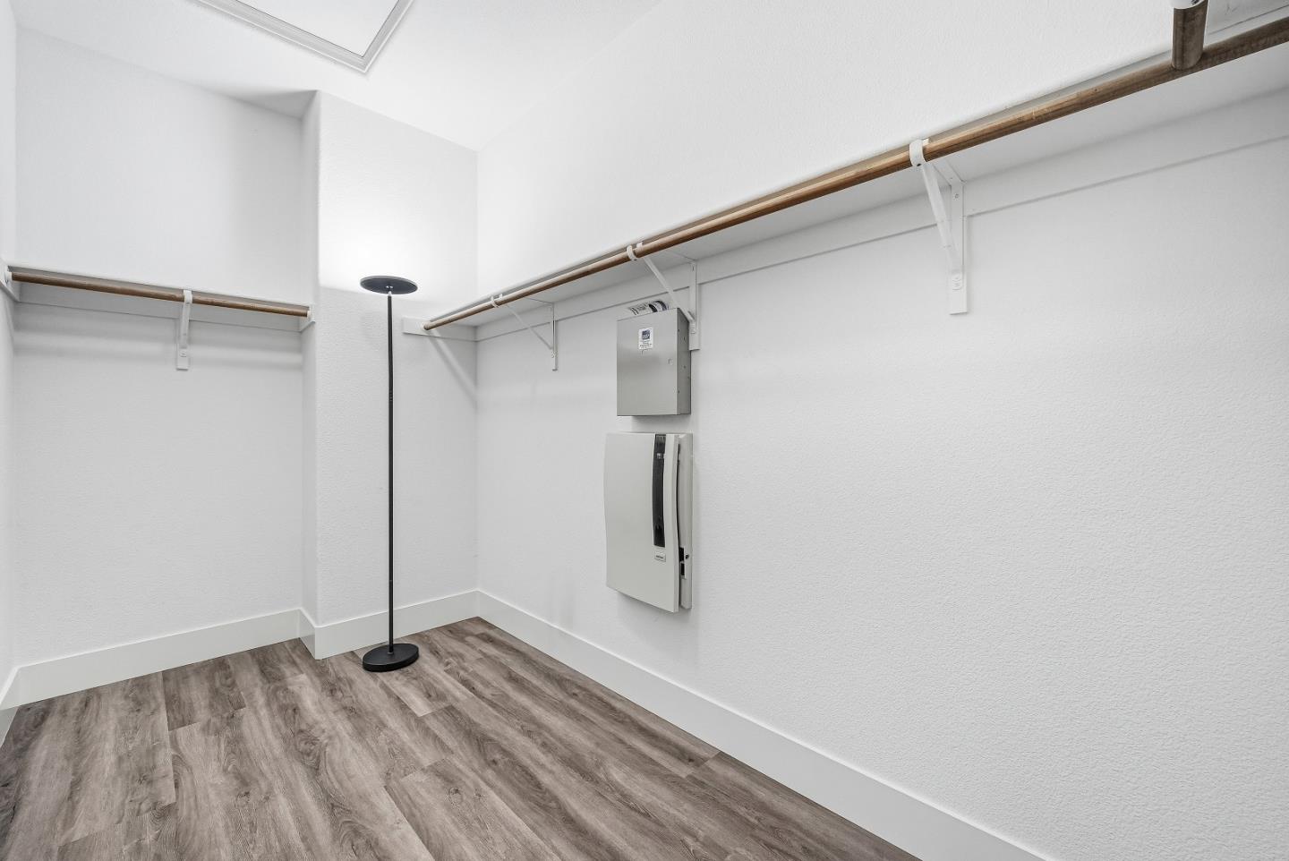 806 Mornington Court San Ramon, CA 94582 - Photo 36 of 58 a view of an empty room