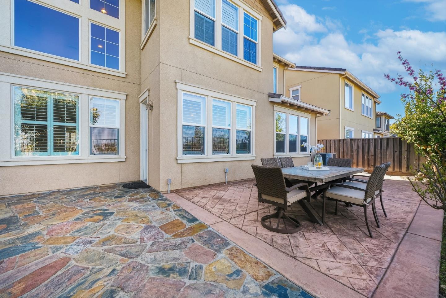 806 Mornington Court San Ramon, CA 94582 - Photo 50 of 58 a view of a house with backyard and sitting area