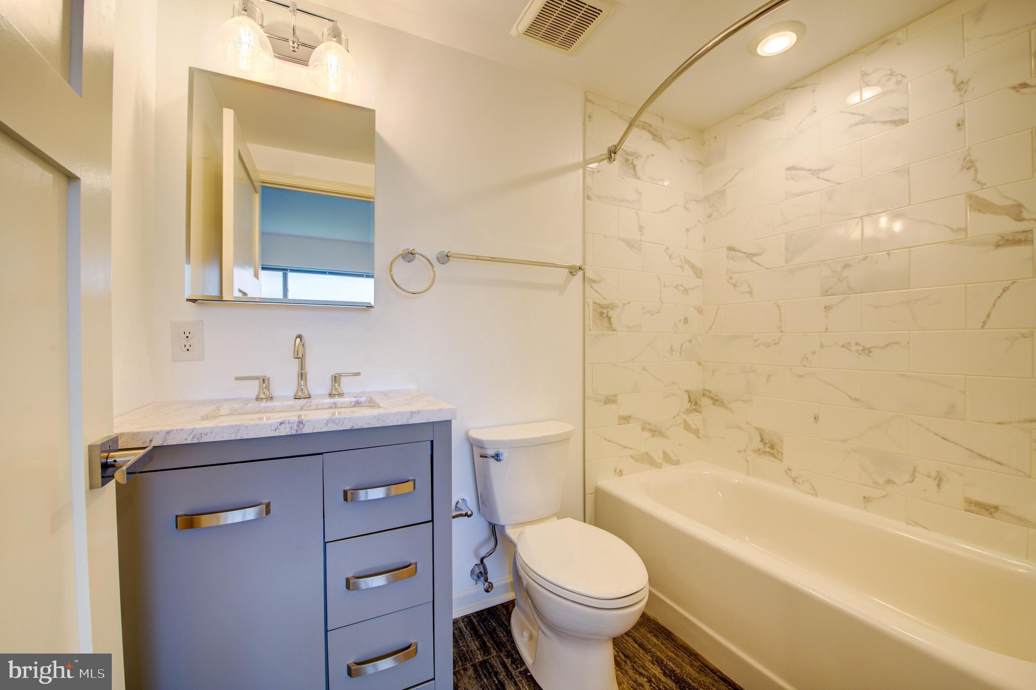 6649 Ridge Avenue, Unit B407 Philadelphia, PA 19128 - Photo 8 of 10