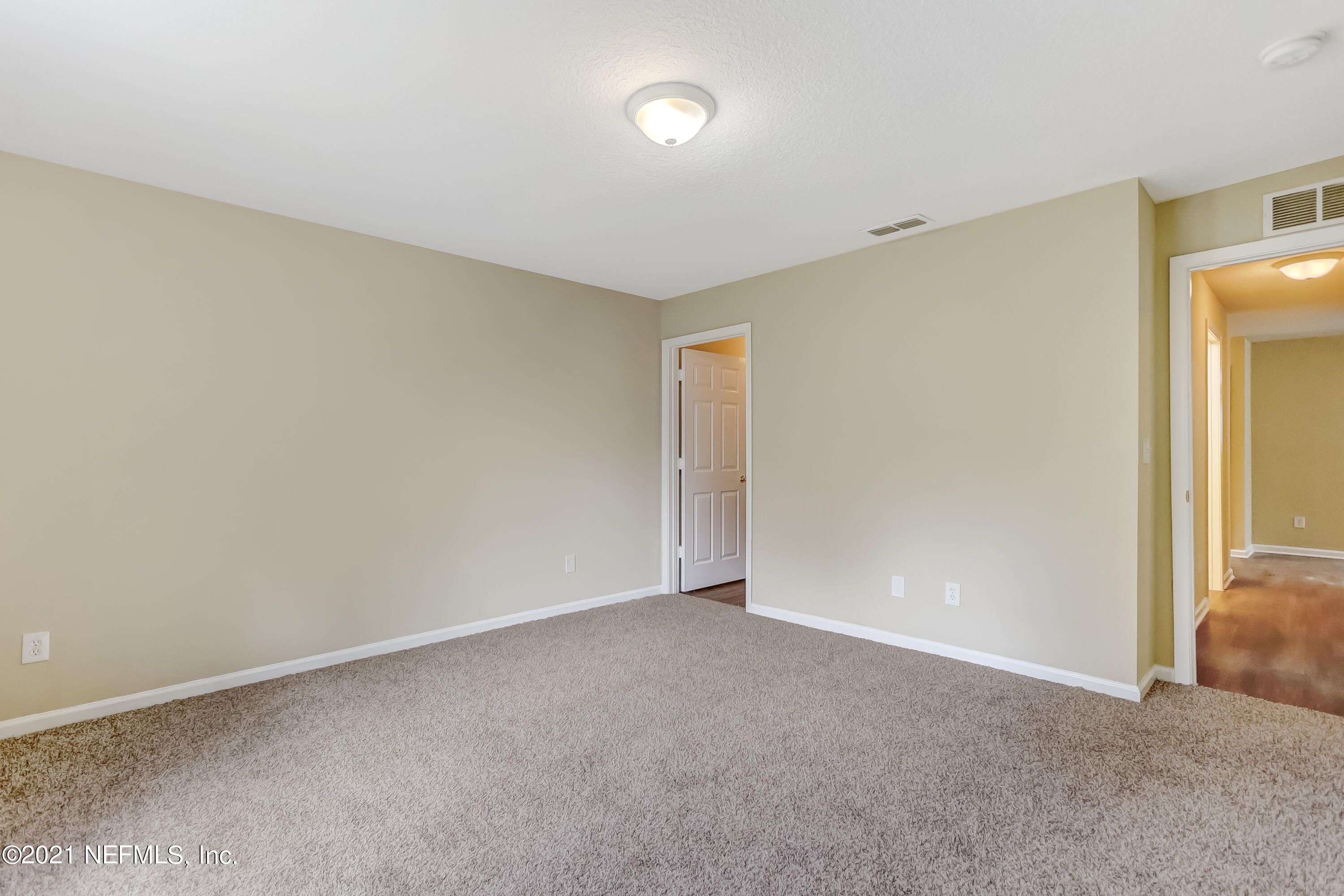 4548 Clairmont Road Jacksonville, FL 32207 - Photo 14 of 23 Rave Home Photography Jacksonville (19)