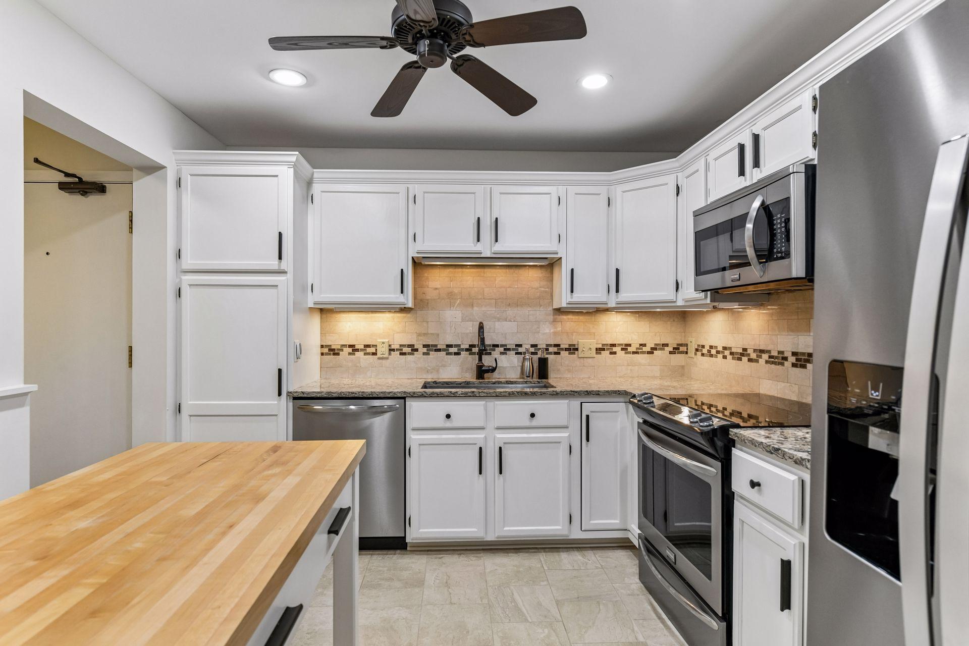 6085 Rowland Road, Unit 207 Minnetonka, MN 55343 - Photo 2 of 34