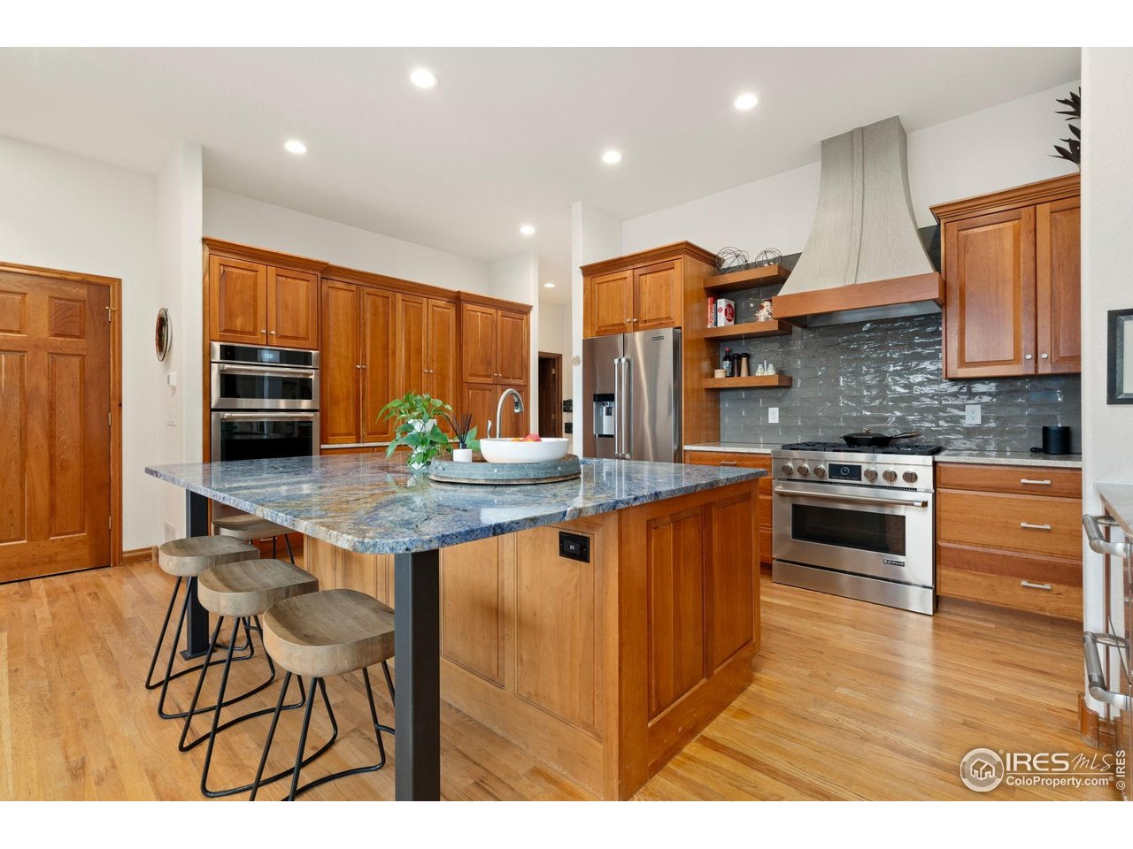 5213 Castle Ridge Place Fort Collins, CO 80525 - Photo 7 of 48