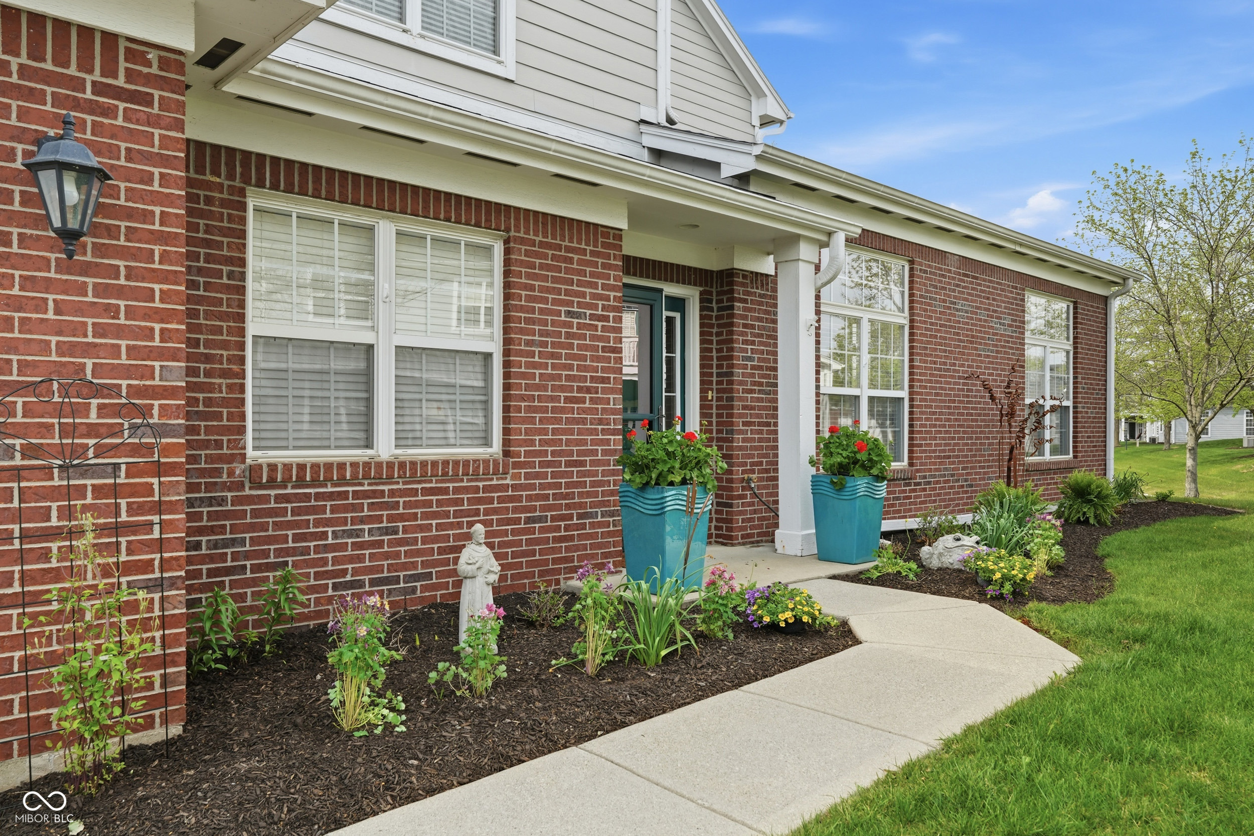 9550 Fireside Lane Fishers, IN 46038 - Photo 3 of 42