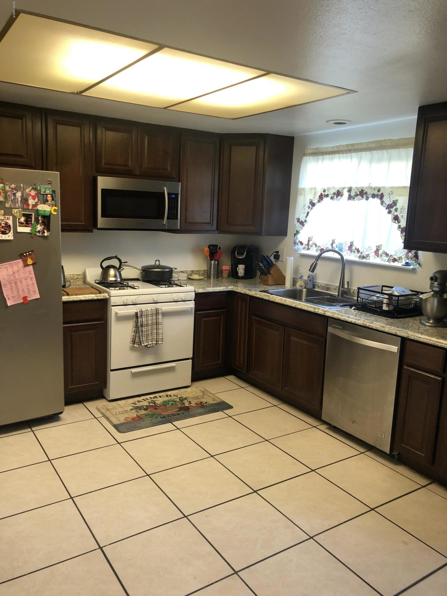 1339 North Bradley Road, Unit 32 Santa Maria, CA 93454 - Photo 3 of 10 IMG_3371