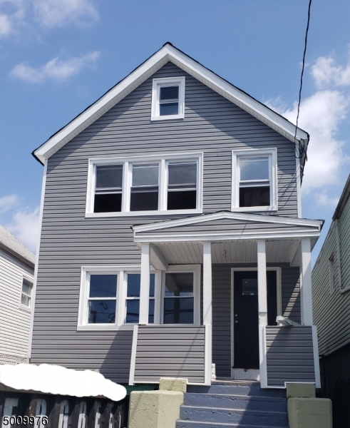 115 Pine Street, Unit 3 Elizabeth Port, NJ 07206 - Photo 1 of 3