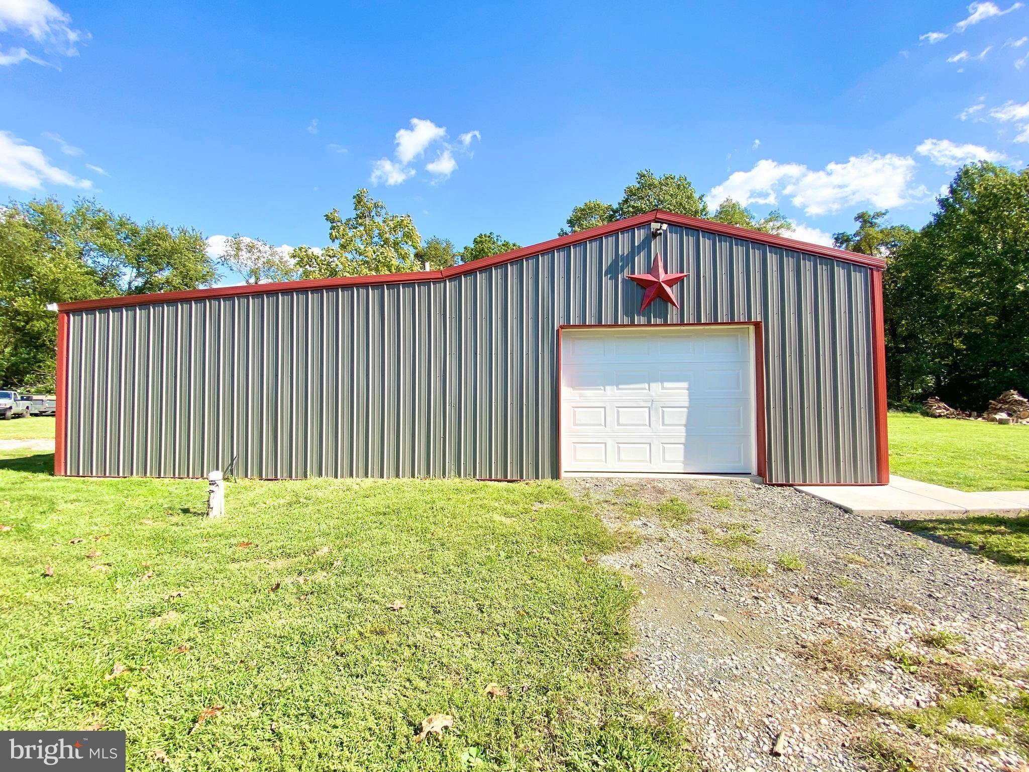 100 Christopher Road Warwick, MD 21912 - Photo 3 of 31 Detached garage with living space or inlaw suite