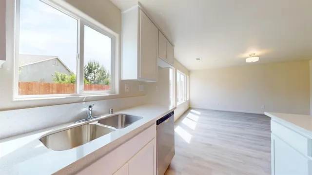 $589,950 | 5630 Landon Lane, Riverbank, CA 95367