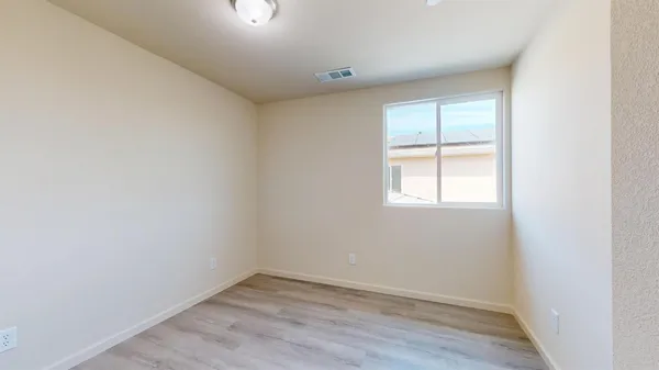 $594,950 | 5630 Landon Lane, Riverbank, CA 95367