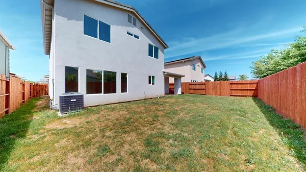$594,950 | 5630 Landon Lane, Riverbank, CA 95367