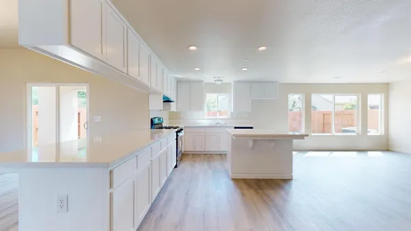$594,950 | 5630 Landon Lane, Riverbank, CA 95367
