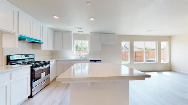 $594,950 | 5630 Landon Lane, Riverbank, CA 95367