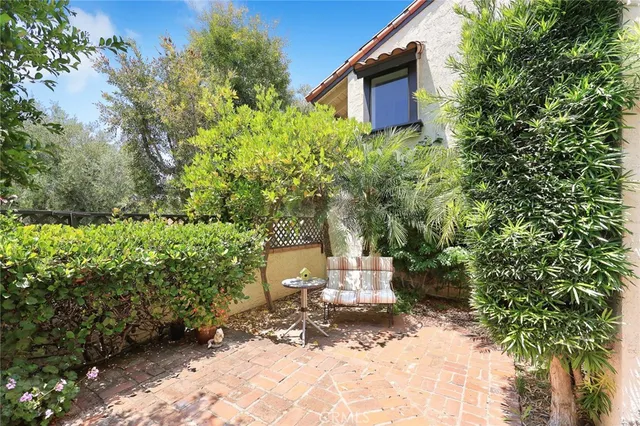 a view of outdoor space yard and patio