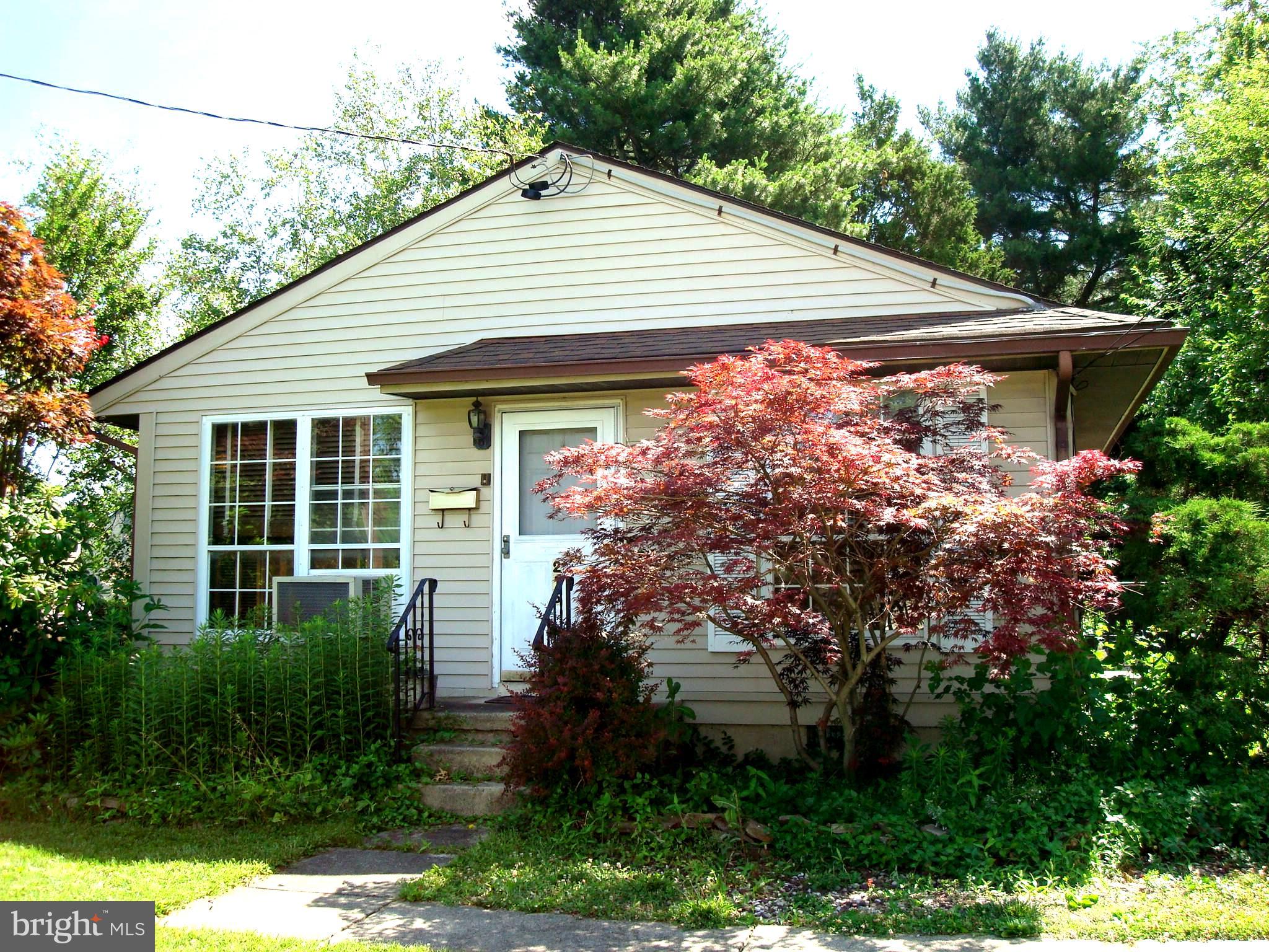 215 South Warwick Road Magnolia, NJ 08049 - Photo 2 of 23 Gallery Image 2