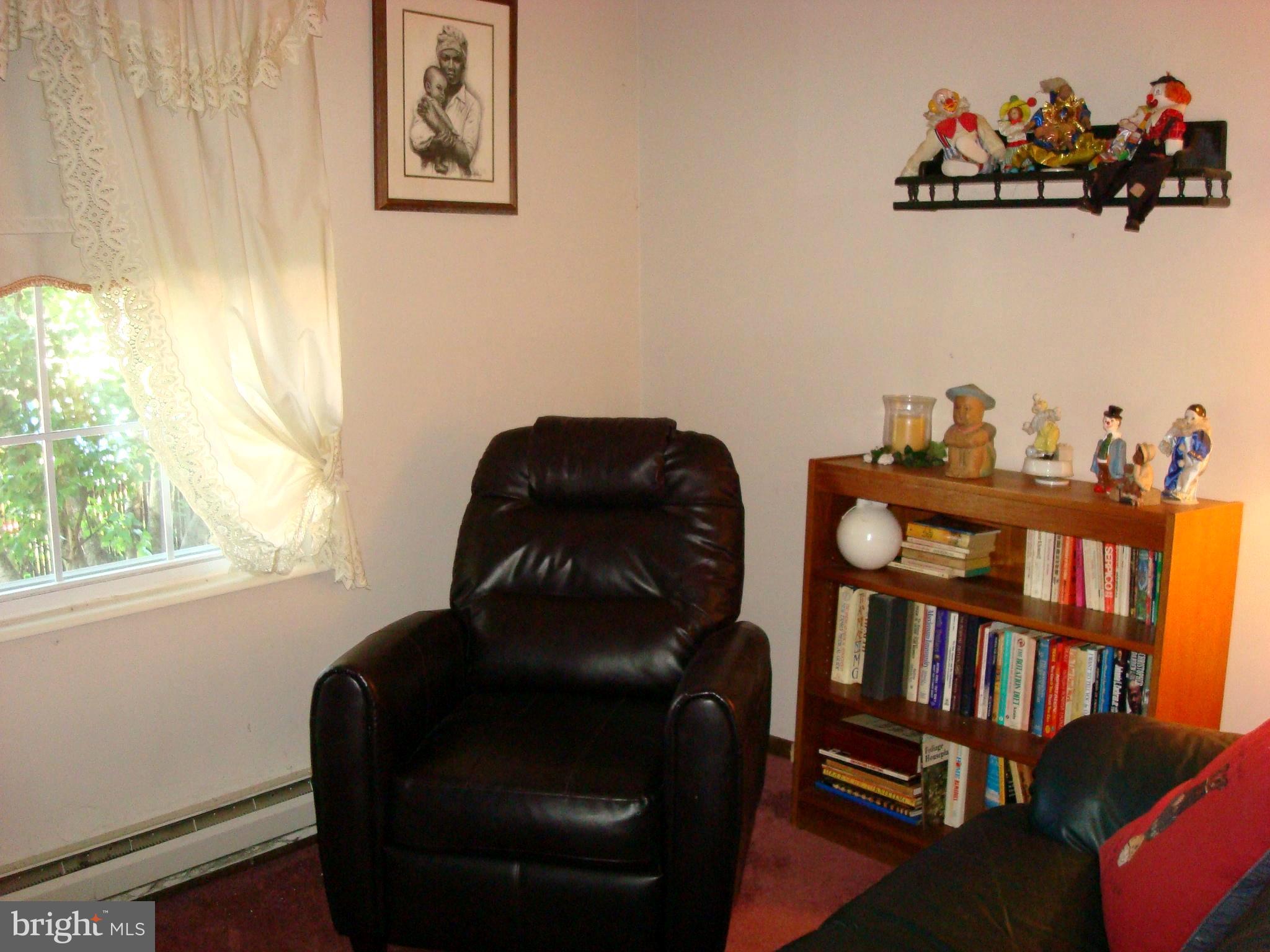 215 South Warwick Road Magnolia, NJ 08049 - Photo 6 of 23 Gallery Image 6