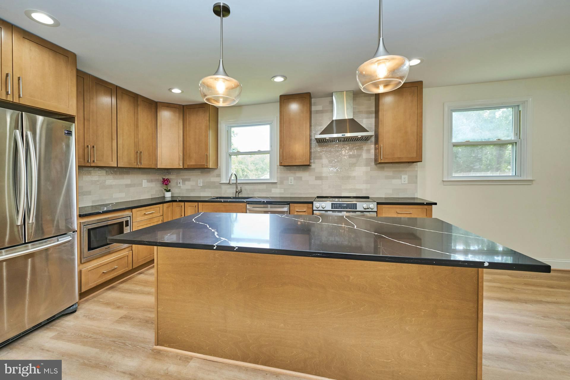 6710 Nicholson Road Falls Church, VA 22042 - Photo 6 of 36 Stylish kitchen island