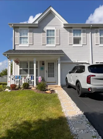 $2,900 | 2753 Cripple Creek Court, Naperville, IL 60564