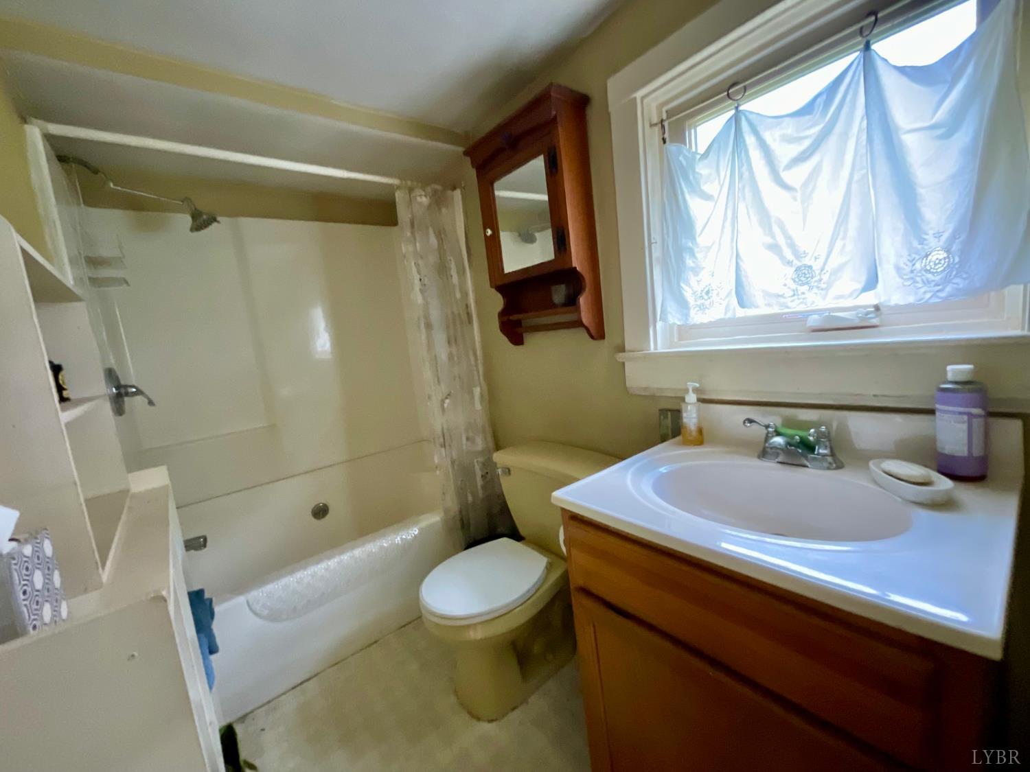 188 Washington Street Amherst, VA 24521 - Photo 12 of 20