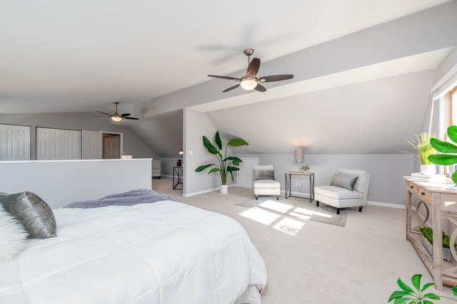 $380,000 | 1950 Hampton Road, Hoffman Estates, IL 60169