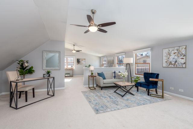 $380,000 | 1950 Hampton Road, Hoffman Estates, IL 60169