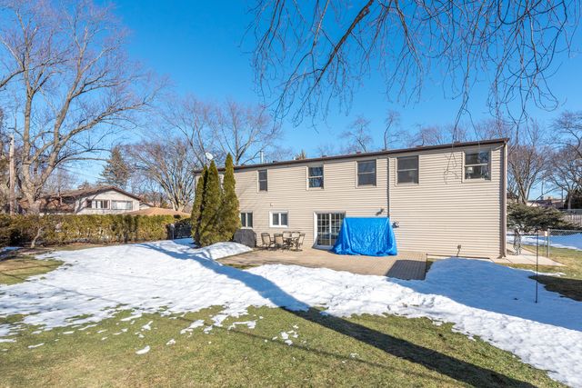 $380,000 | 1950 Hampton Road, Hoffman Estates, IL 60169