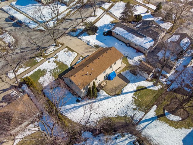 $380,000 | 1950 Hampton Road, Hoffman Estates, IL 60169