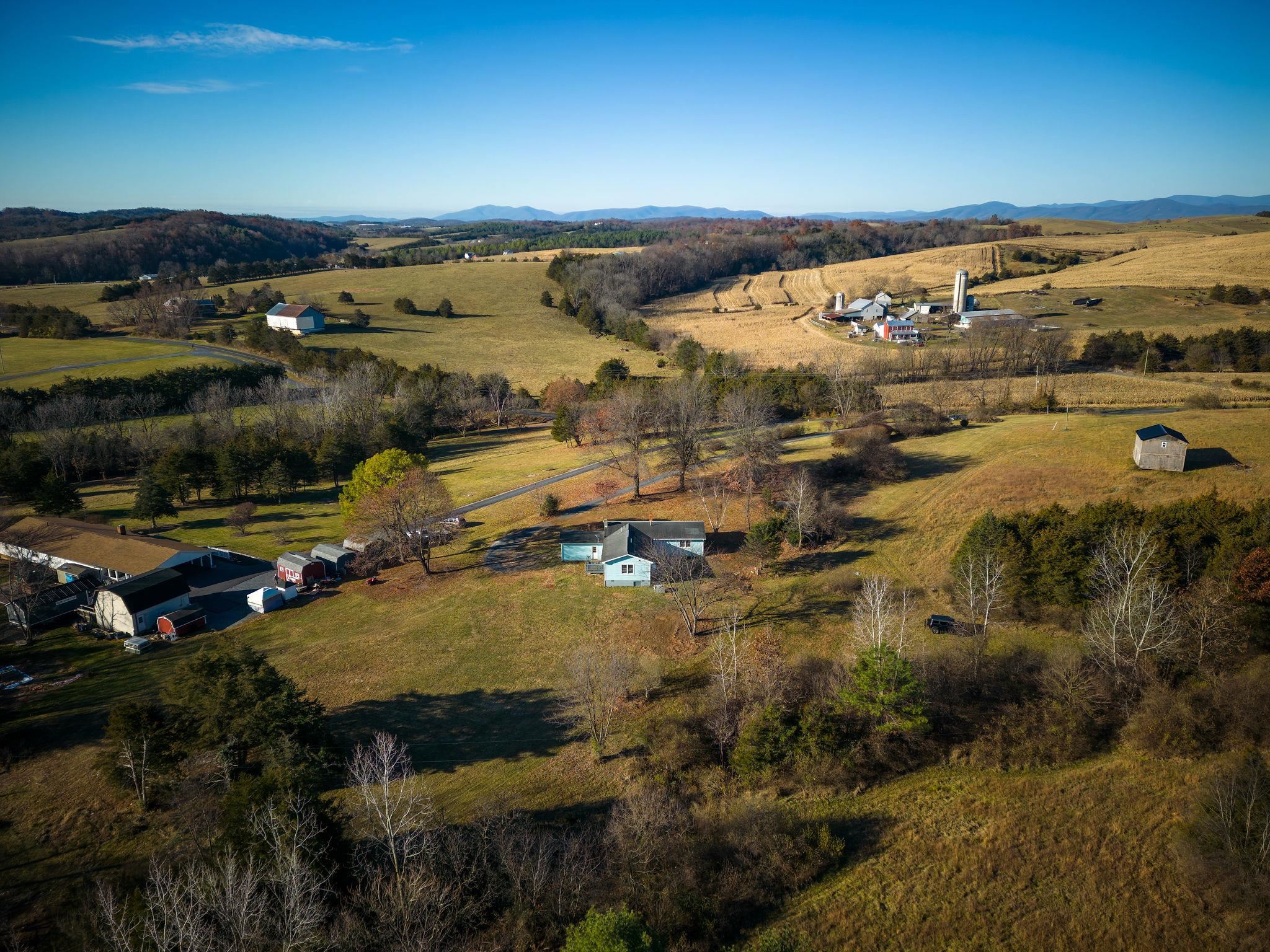1723 Fadley Road Weyers Cave, VA 24486 - Photo 41 of 42 Gallery Image 41