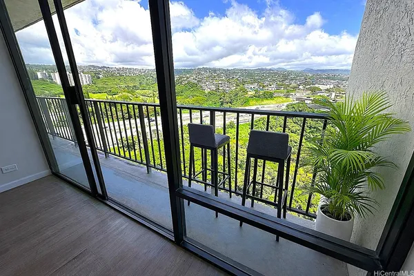 $375,000 | 98-500 Koauka Loop, Unit 20F, Aiea, HI 96701