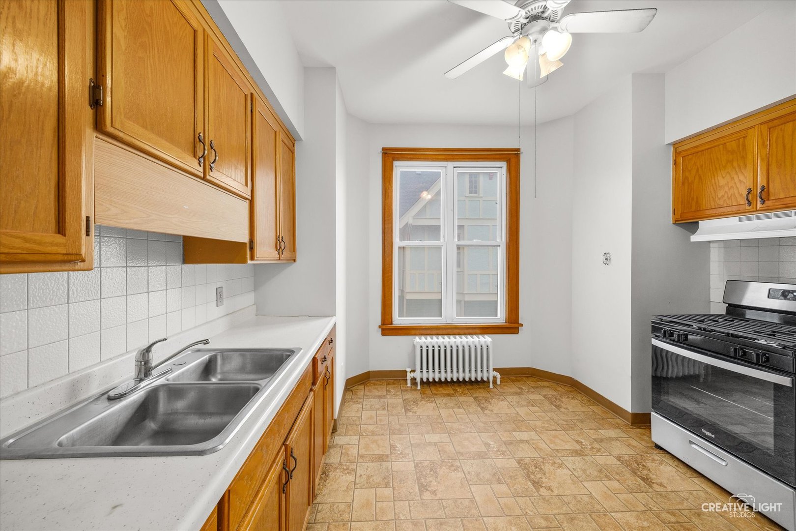 22 North Liberty Street, Unit 2 Elgin, IL 60120 - Photo 7 of 17
