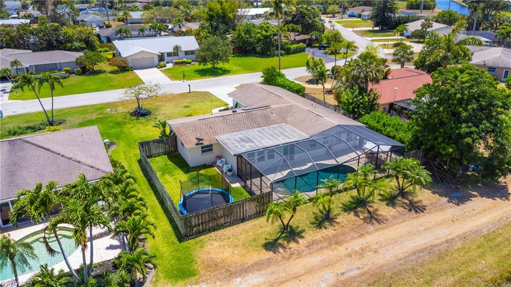 109 Doral Circle Naples, FL 34113 - Photo 16 of 17