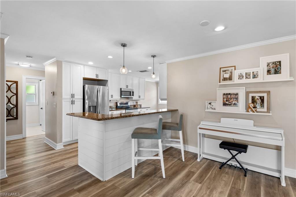 109 Doral Circle Naples, FL 34113 - Photo 6 of 17