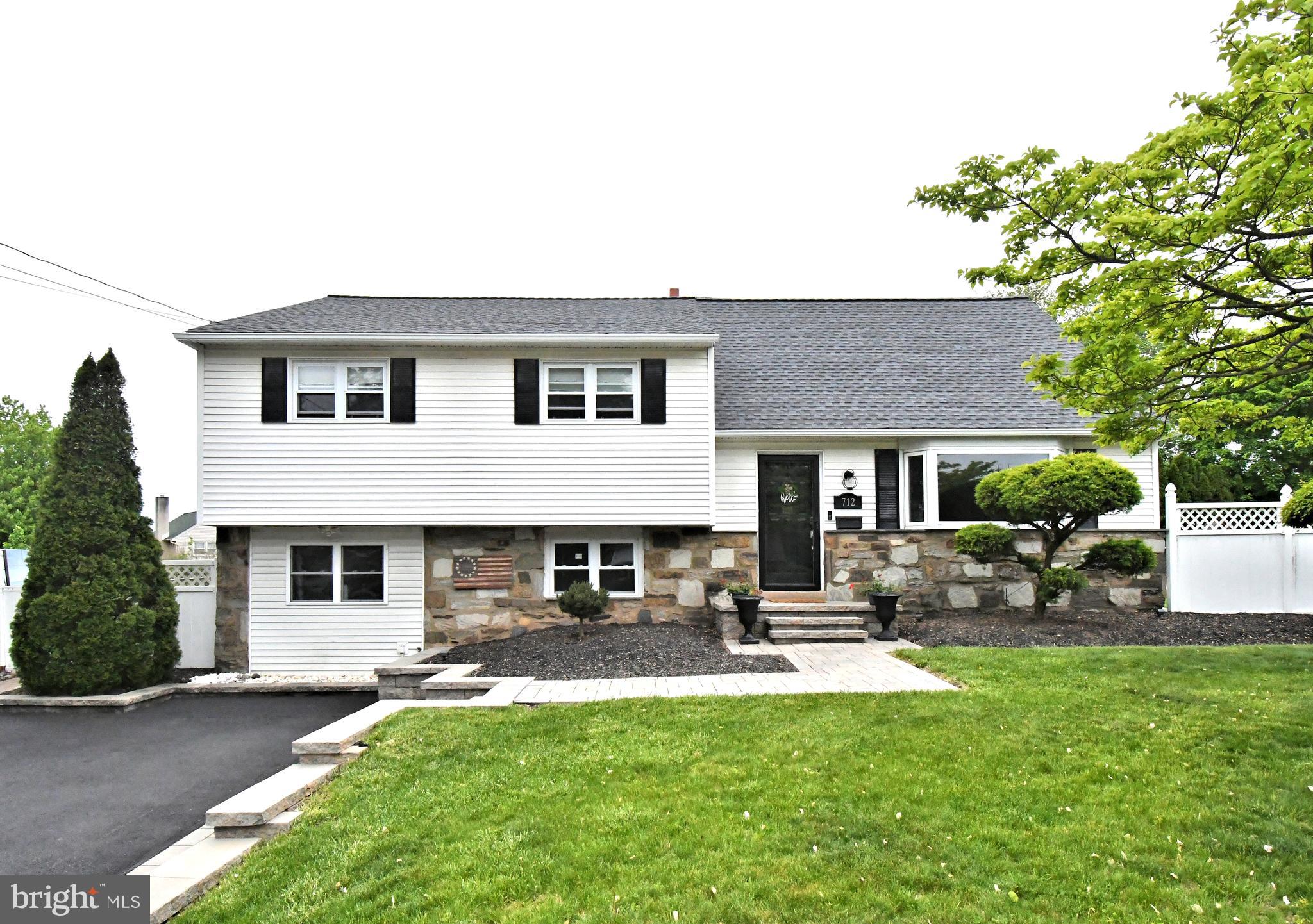 712 Ivyland Road Warminster, PA 18974 - Photo 1 of 52