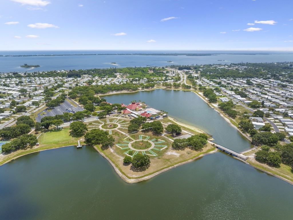 953 Laurel Circle Sebastian, FL 32976 - Photo 31 of 33 a view of an ocean