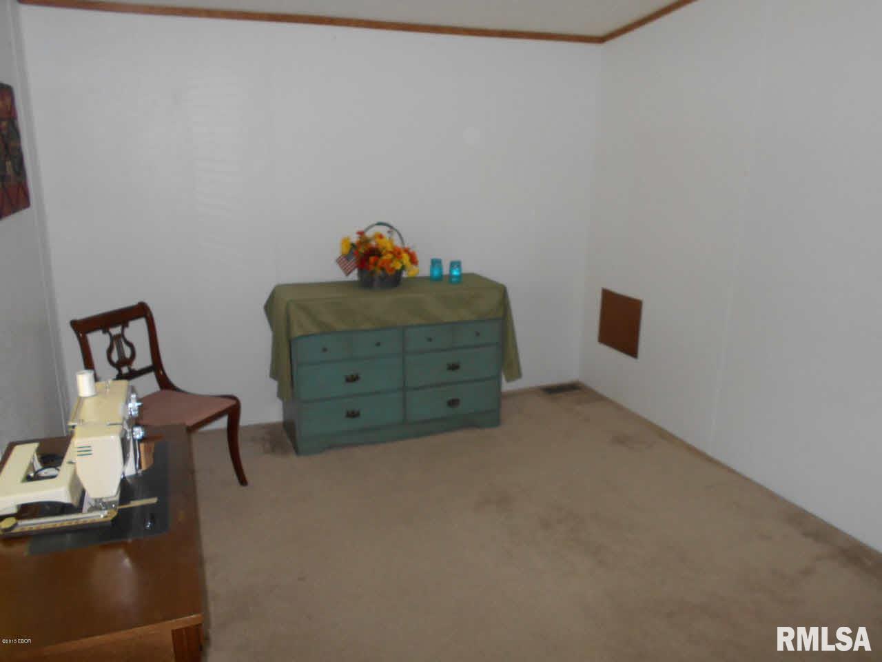 802 East 3rd Street Flora, IL 62839 - Photo 16 of 30 Gallery Image 16