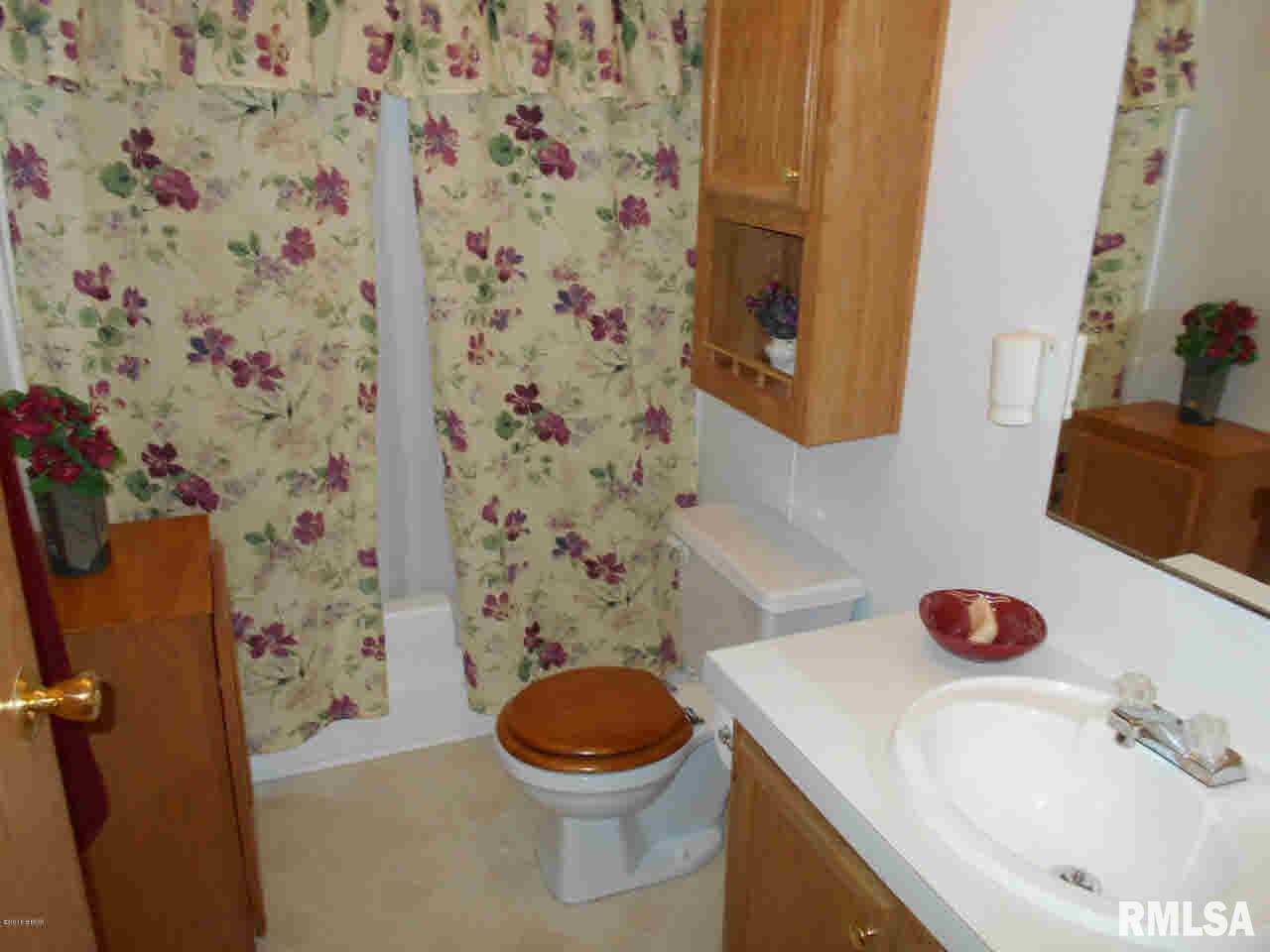 802 East 3rd Street Flora, IL 62839 - Photo 20 of 30 Gallery Image 20