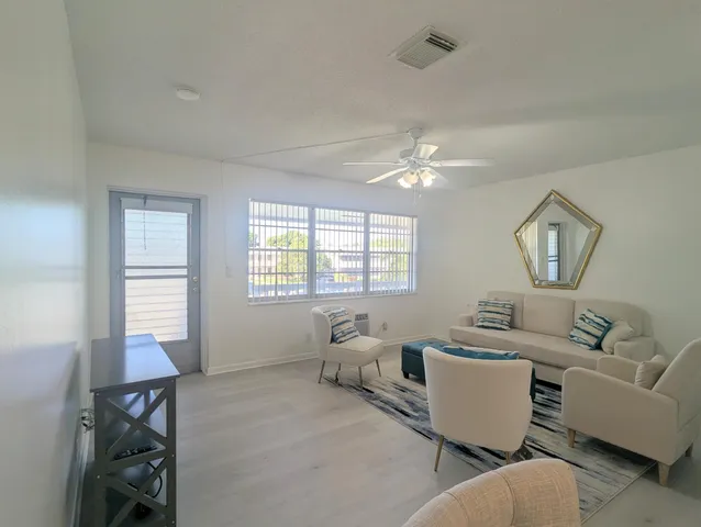 $1,650 | 283 Sheffield L, West Palm Beach, FL 33417