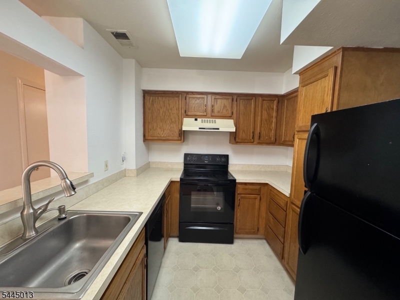 30 Wentworth Road, Unit 30 Bedminster, NJ 07921 - Photo 5 of 15