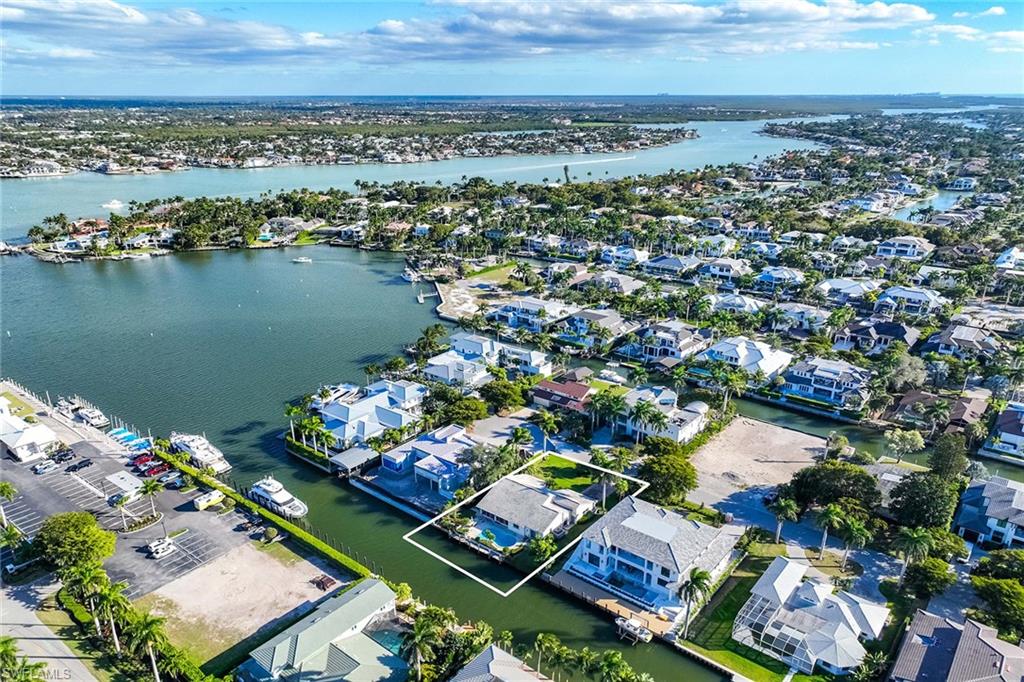 675 15th Avenue South Naples, FL 34102 - Photo 3 of 17