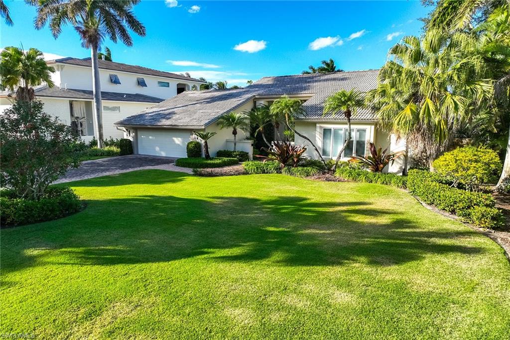 675 15th Avenue South Naples, FL 34102 - Photo 6 of 17