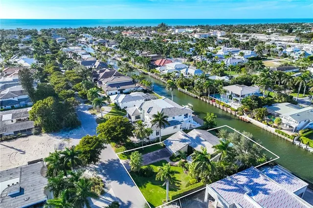 $5,850,000 | 675 15th Avenue South, Naples, FL 34102
