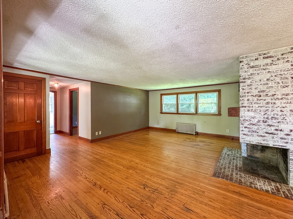143 Log Plain Road Greenfield, MA 01301 - Photo 15 of 37
