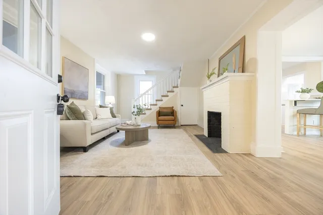 $599,900 | 10 Hobamack Road, Weymouth, MA 02191