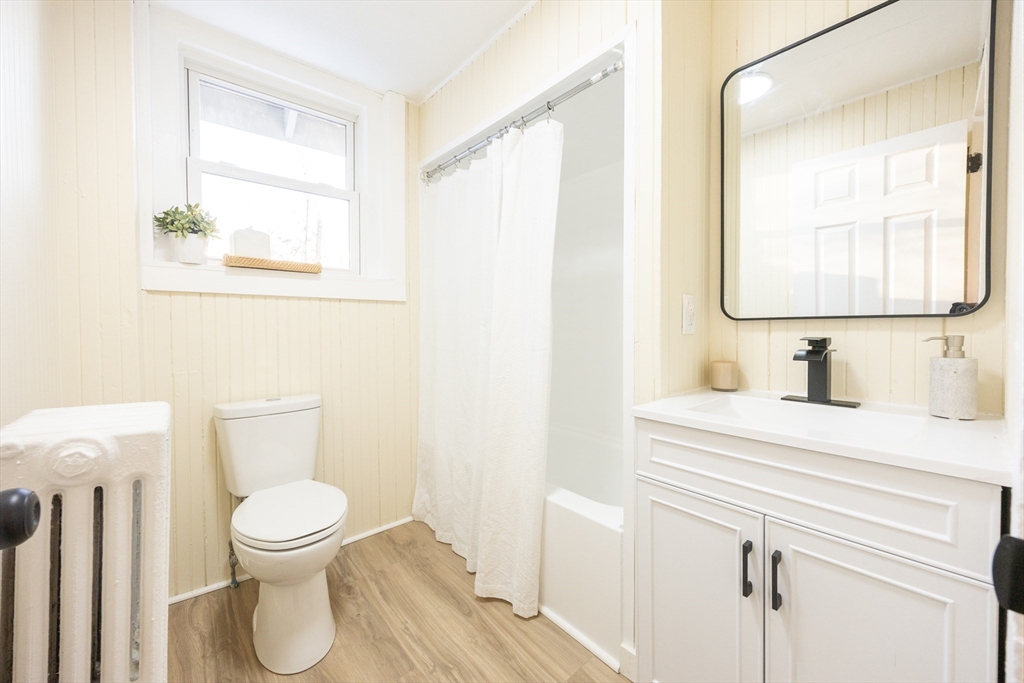 10 Hobamack Road Weymouth, MA 02191 - Photo 18 of 20