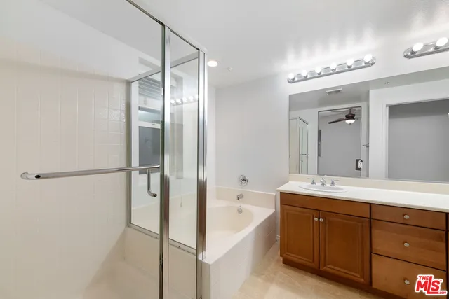 $5,200 | 6020 South Seabluff Drive, Unit 116, Playa Vista, CA 90094