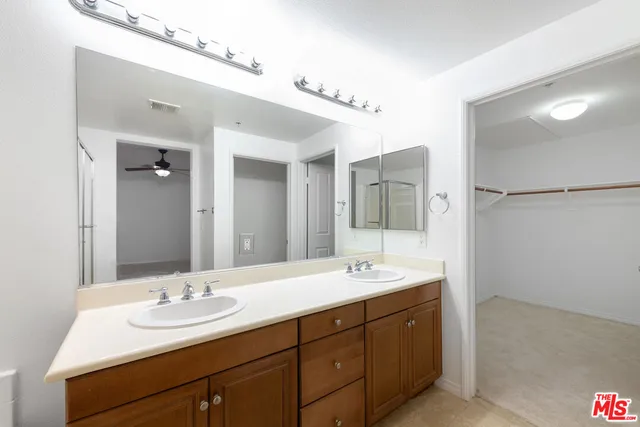 $5,200 | 6020 South Seabluff Drive, Unit 116, Playa Vista, CA 90094