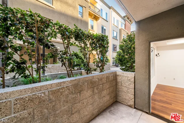 $5,200 | 6020 South Seabluff Drive, Unit 116, Playa Vista, CA 90094