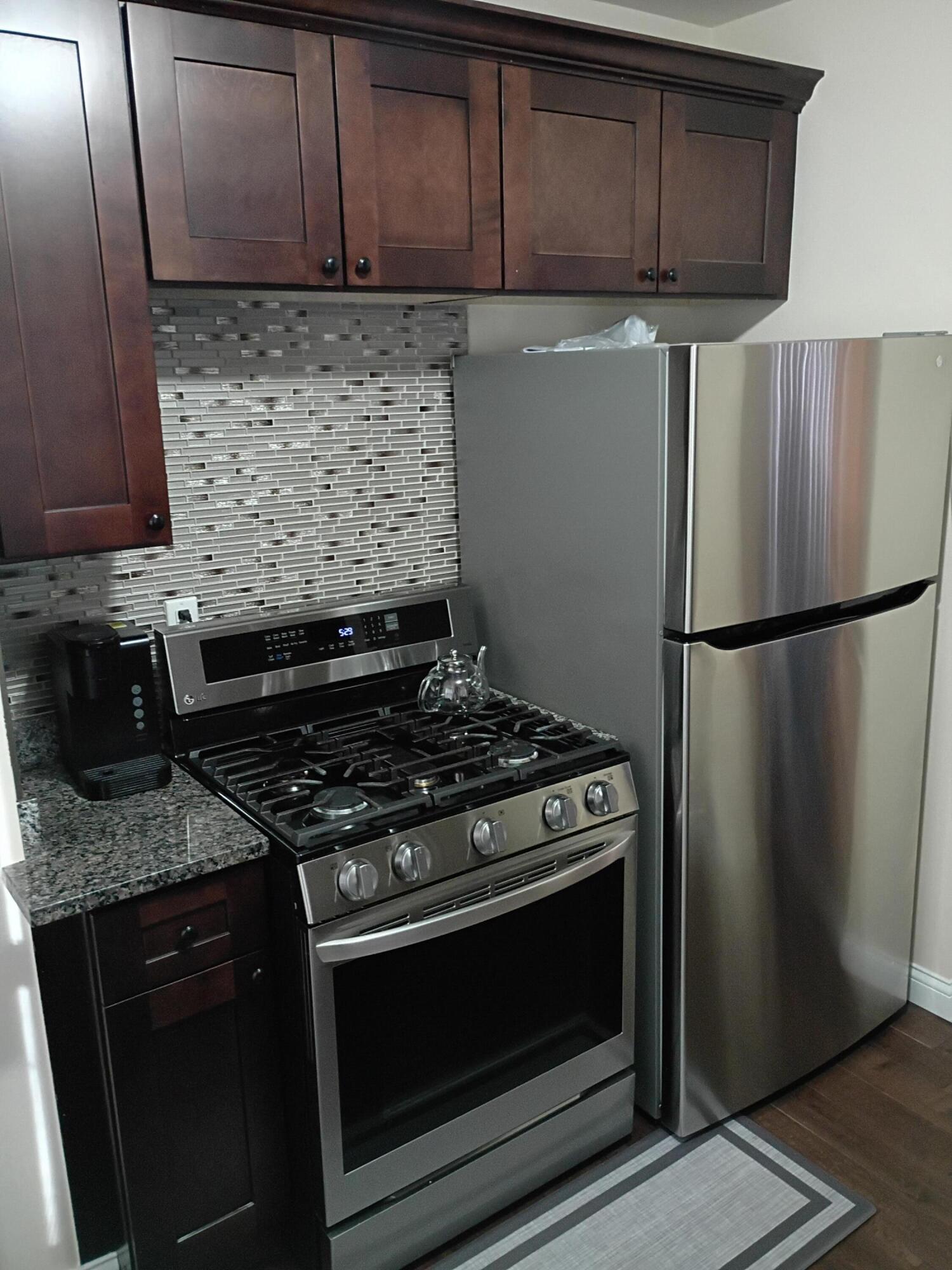 11115 Wayburn Street Detroit, MI 48224 - Photo 8 of 19 Appliances