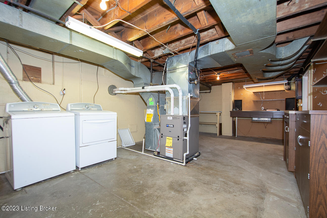 1819 Fleming Road Louisville, KY 40205 - Photo 35 of 42 Fleming-66