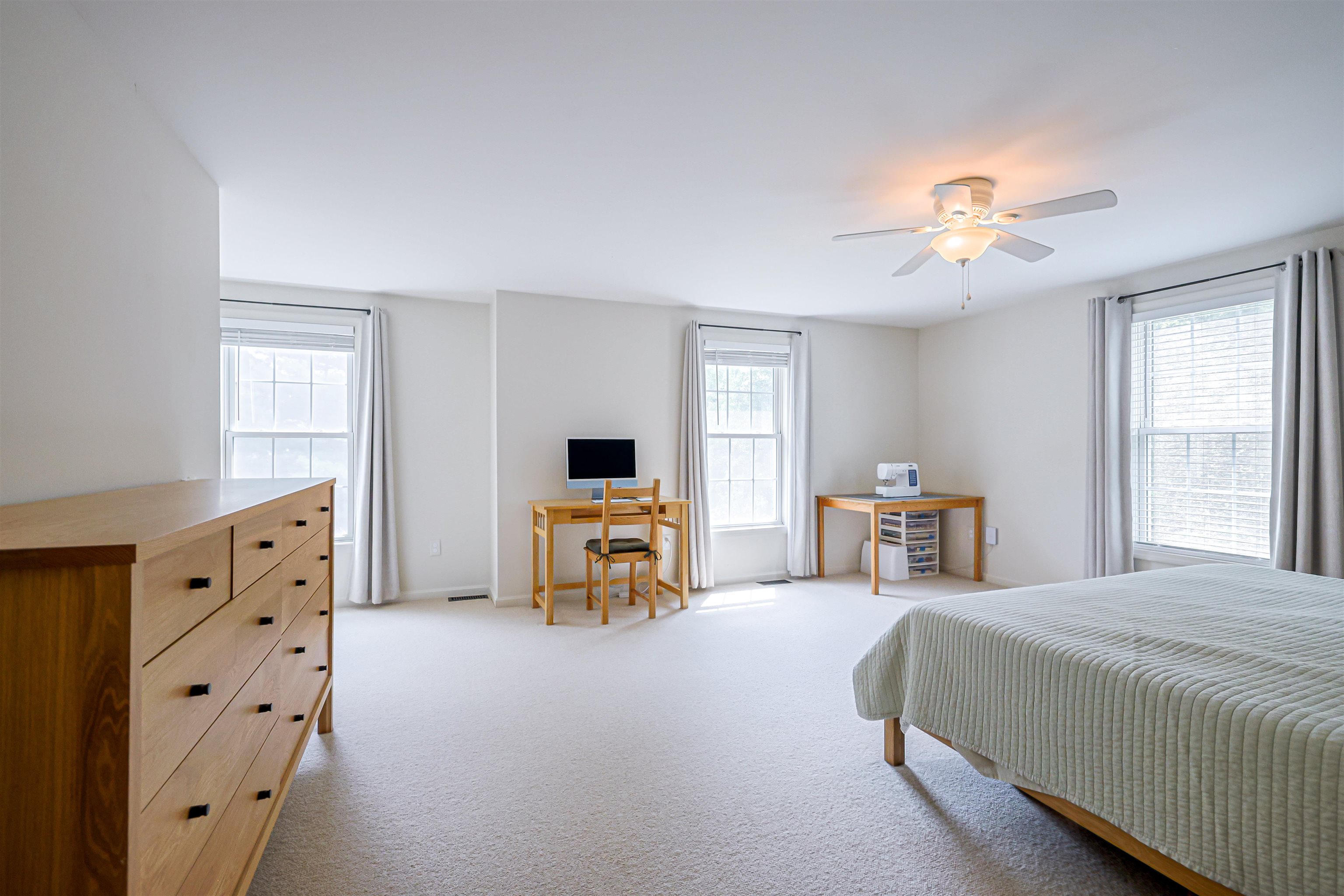 121 Birkdale Road Bedford, NH 03110 - Photo 20 of 44 Gallery Image 20