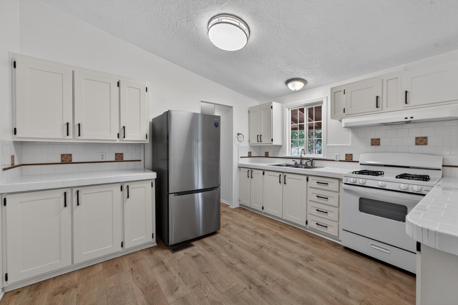 1155 2nd Street Meridian, CA 95957 - Photo 17 of 49