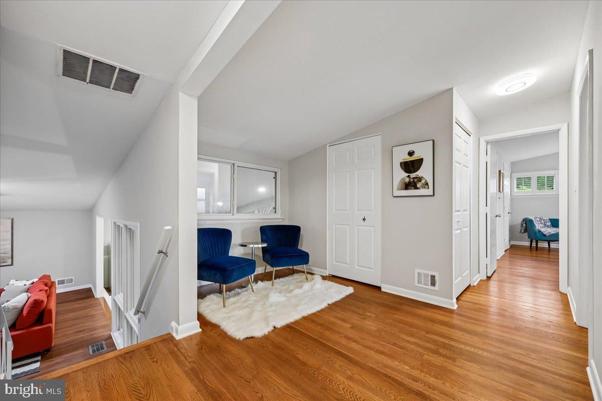 11518 Charlton Drive Silver Spring, MD 20902 - Photo 27 of 49 Upper Level Hall